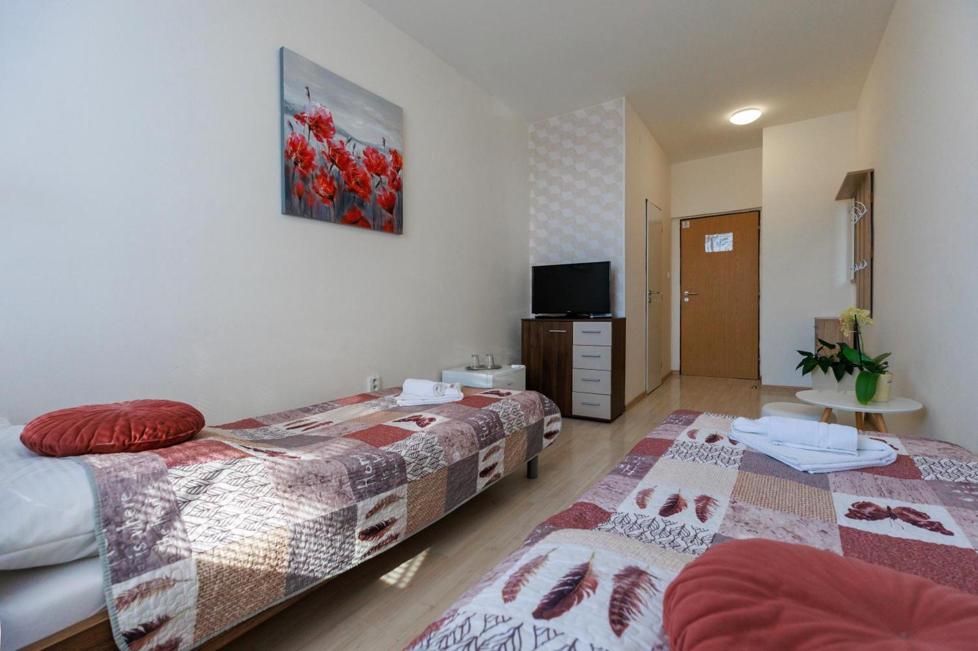 نيترا Agro Complex Apartments المظهر الخارجي الصورة