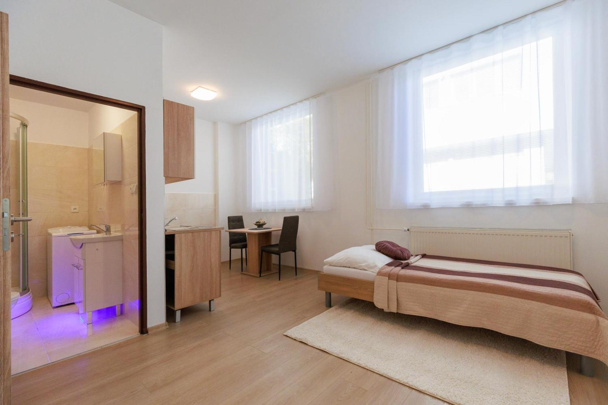 نيترا Agro Complex Apartments المظهر الخارجي الصورة
