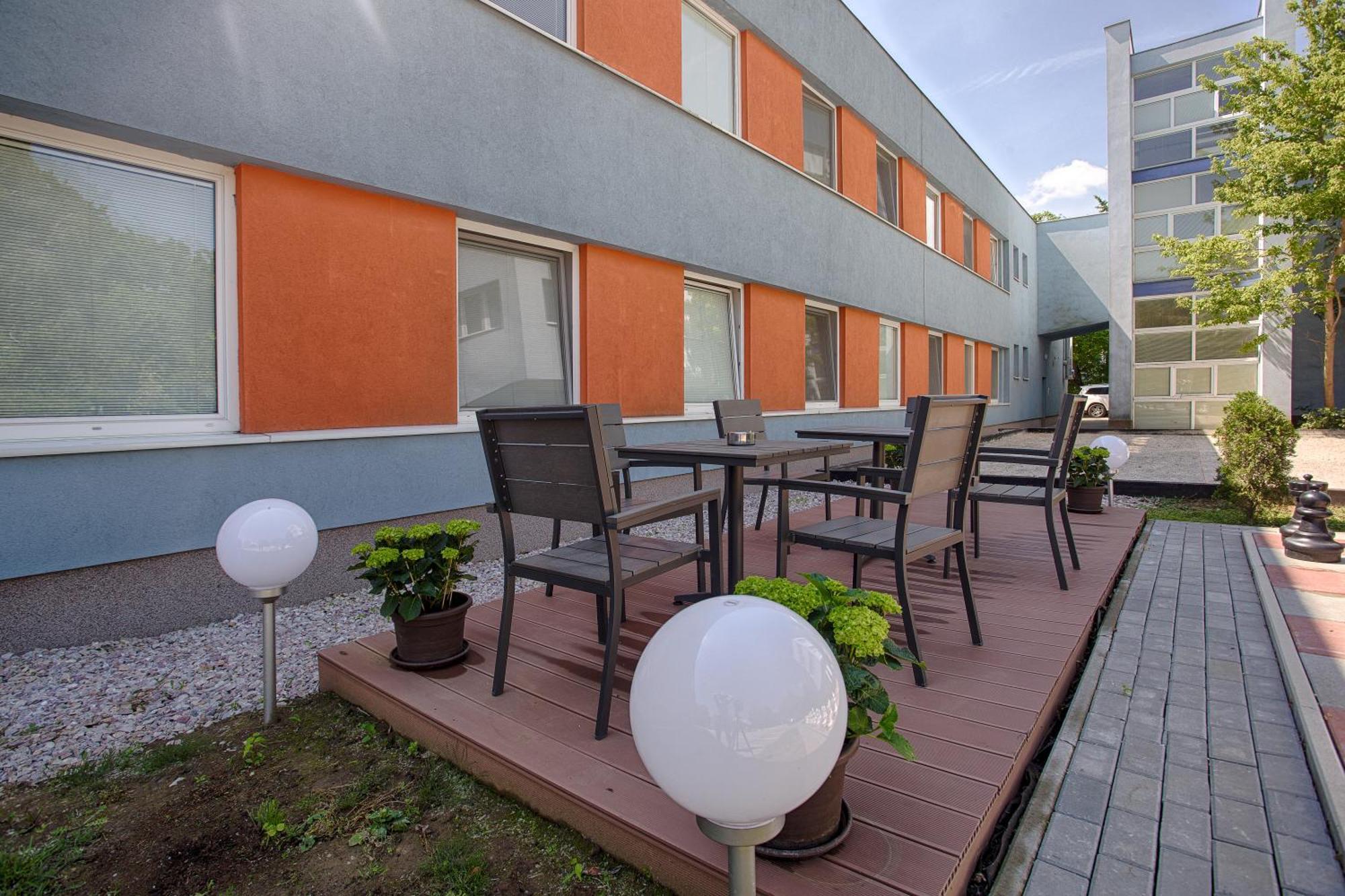 نيترا Agro Complex Apartments المظهر الخارجي الصورة