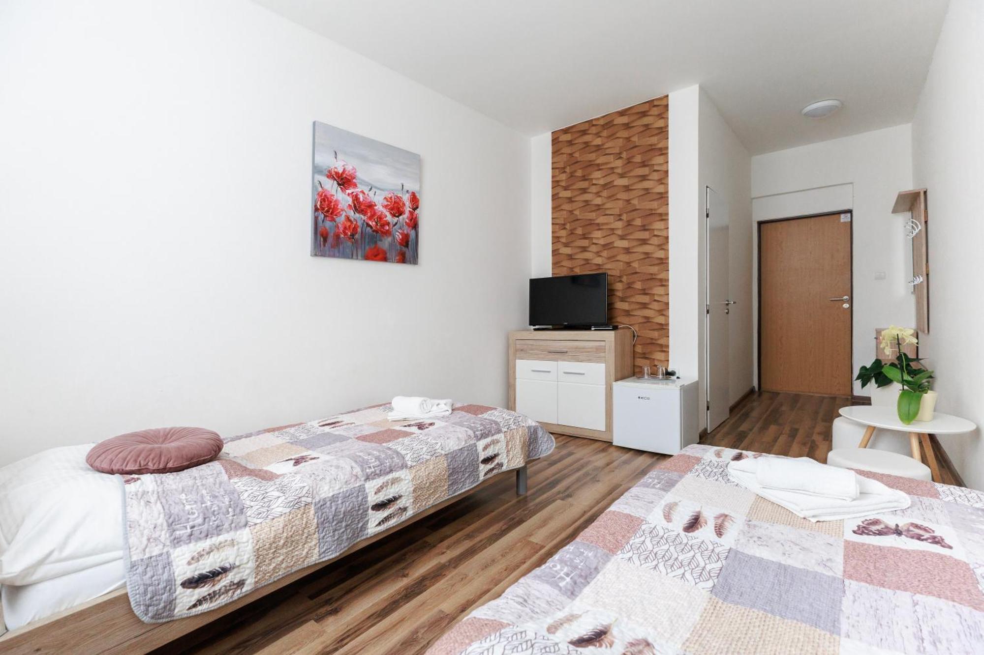 نيترا Agro Complex Apartments الغرفة الصورة